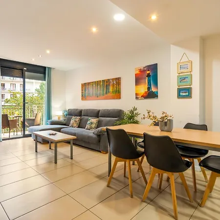 Apartamento Zen - Modern With Parking & Swimming Pool Lloret de Mar